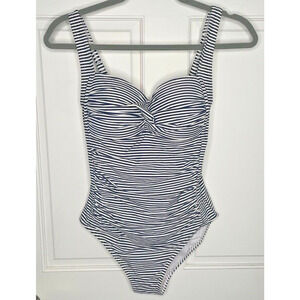 Bond-Eye Australia Women's One Piece Swimsuit Size US 6 D/DD Nip Tuck